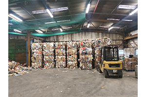 Affaldsballer med en to ram ballepresse - ReTec